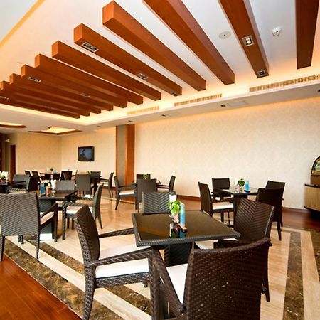 Hotel Fortuna Foshan Exterior photo