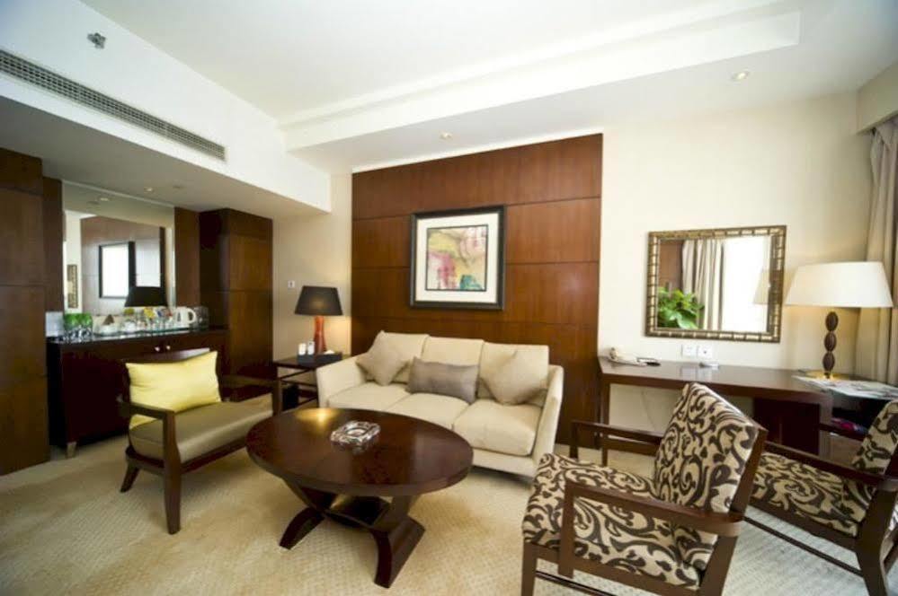 Hotel Fortuna Foshan Exterior photo